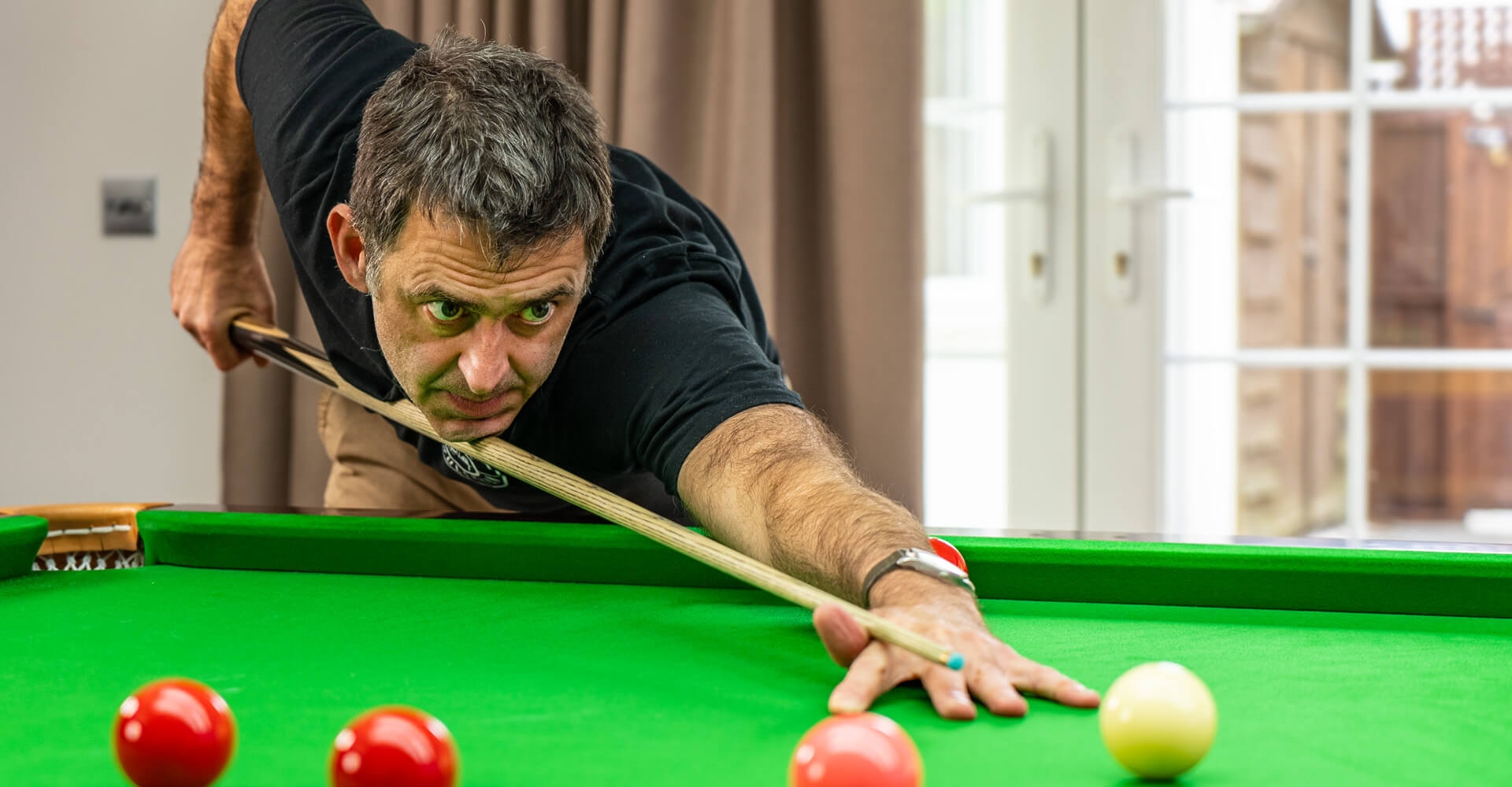 他以敏锐的 他以敏锐的